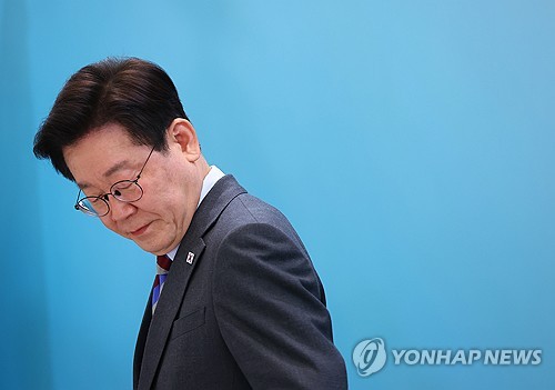 이재명 대통령, 중소기업인과의 대화 참석