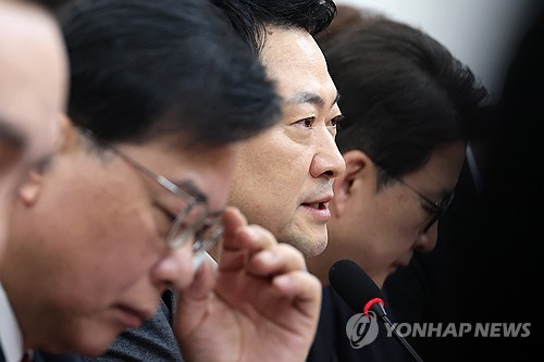 장동혁 "애꿎은 공직자만 두들겨 팬다고 집값 내려가지 않아"_온다예