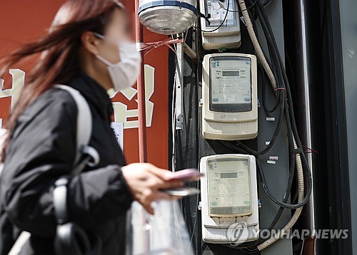 2분기 전기요금 동결 전망…연료비 조정단가 '+5원' 그대로_유수진