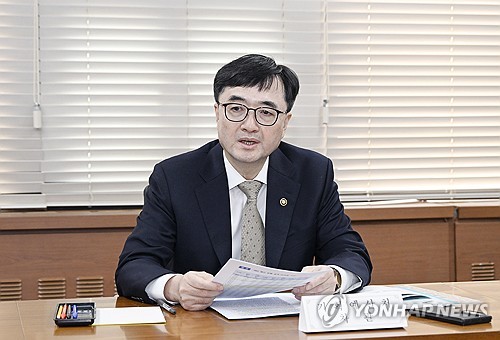 (서울=연합뉴스) 임기근 기획예산처 장관 직무대행 차관이 24일 서울 종로구 정부서울청사에서 열린 '제6차 재정집행 점검회의'를 주재하고 있다. 2026.3.24 [기획예산처 제공. 재판매 및 DB 금지] photo@yna.co.kr