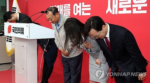 野이정현 등 공관위원 전원 사퇴…"재보궐은 새 위원회에서"_황남경