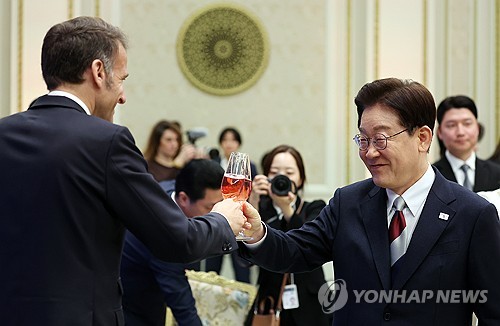마크롱 대통령·김민석 총리, 바이오·탈탄소·딥테크 분야 미래대화_한종화
