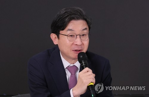 이억원 "중동 휴전 불발…필요시 시장안정프로그램 즉각 확대"_정원