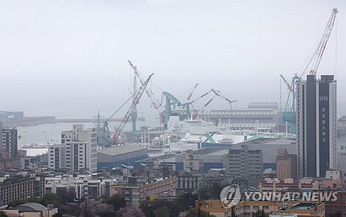 HD현대중공업 잠수함 정비 중 화재로 1명 사망_한종화