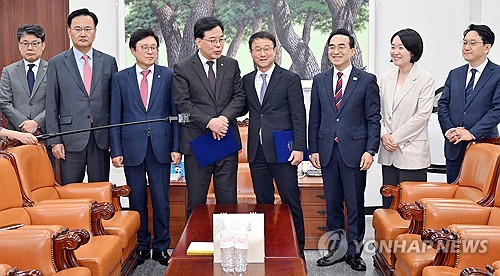 여야, 26.2조 추경안 오늘 처리…'최대 60만원 차등지급' 유지(종합)_황남경