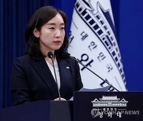靑 "중동불안 여전…매점매석 금지·긴급 수급 안정조치 추가대책 검토"_정지서