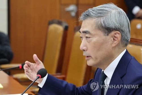 질의에 답하는 신현송 한국은행 총재 후보자