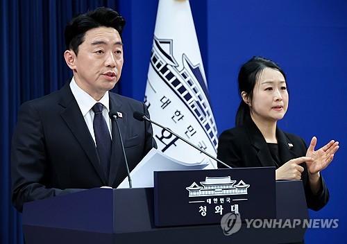 강훈식 "하정우 출마, 본인의 결정…대통령·당이 결정할 문제 아냐"_정지서