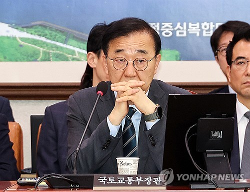 김윤덕 국토장관 "서울시, 500쪽 넘는 월간보고서로만 보고…심각한 문제"_정필중