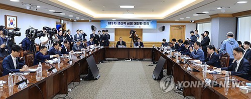 생산적금융 트렌드 된 기업-은행 간 '절친 인증'…MOU로 딜 선점_박경은