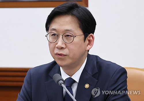 발언하는 배경훈 부총리