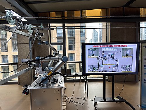 송전선 얼음 제거하는 로봇