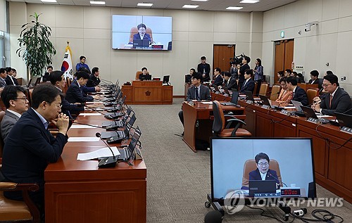 신현송 한은 총재 후보자 청문보고서 채택 지연…20일 재논의_윤시윤