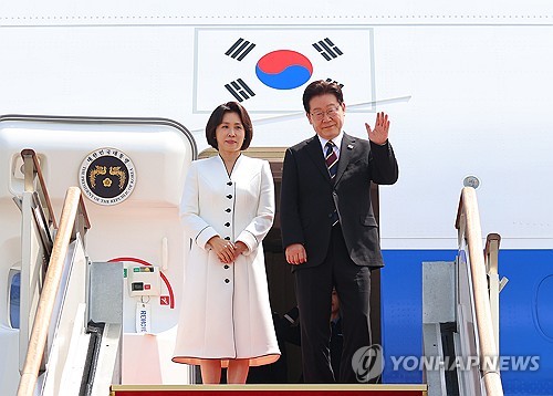 李대통령, 인도·베트남 국빈방문 출국_정지서