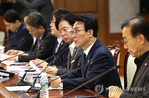 金총리 "현대차 새만금 투자, 꿈의 시작…메가특구 조성 속도"_정지서