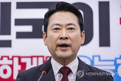 돌아온 張 "너나 잘하세요" 방미 성과 두고 공방…후폭풍·공천 난제 산적_온다예