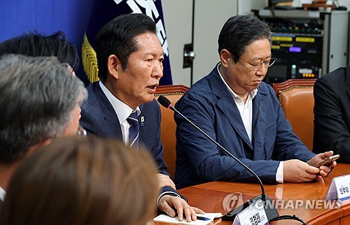 정청래 "재보궐 전략공천 1호 울산 남갑 전태진…이광재·송영길도 염두"_황남경