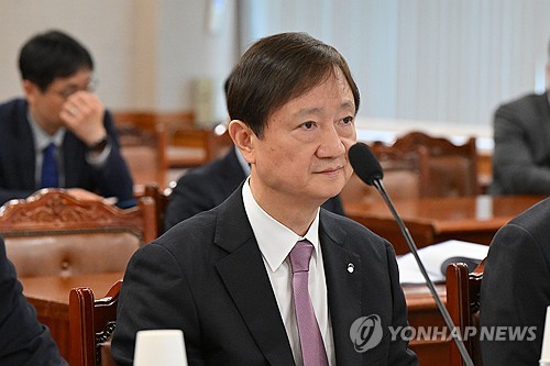 이찬진, 신임 사외이사 첫 강연…"경영진 적극 견제·감시해달라"_유수진
