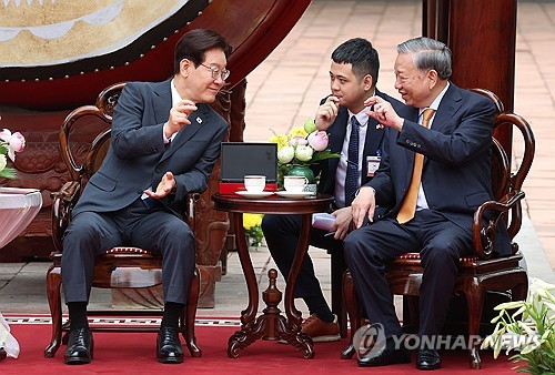 與 "실용외교 빛난 대통령 순방…민생경제 회복 이어지도록 뒷받침"_황남경
