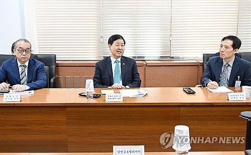 구윤철, 기업 사장단에 "제2·3의 반도체 나오도록 혁신 거듭해달라"_최욱