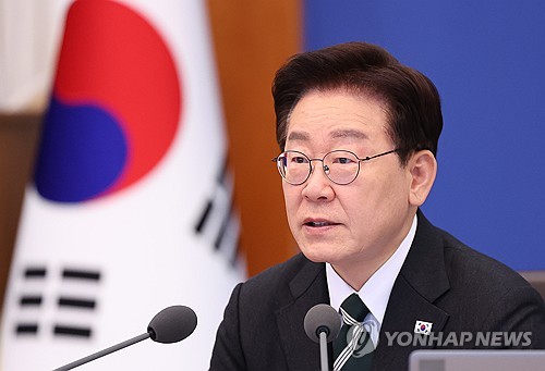 李대통령 "경제 성장력 유지에 총력…고유가 지원금 파급효과 예상"_온다예