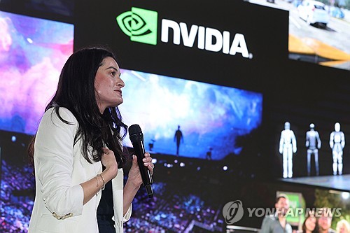 서울대서 강연하는 매디슨 황