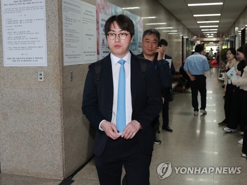 국회 찾은 하정우 전 수석