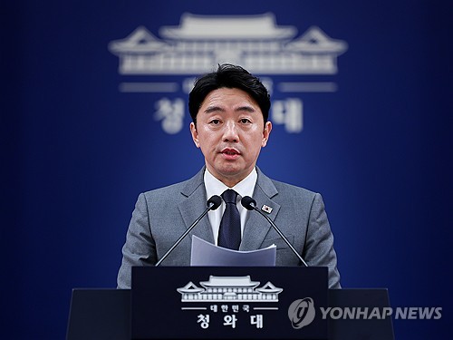 靑 "물가와의 전쟁 이제 시작…과도한 가격 인상 차단"_정지서