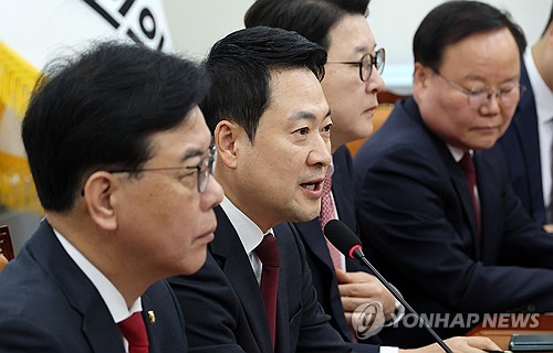 장동혁 "李대통령 도박판 증시 '쩐주' 돼선 안 돼…경제정책 대전환해야"_온다예