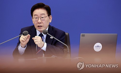 李대통령, 김정관 또 칭찬…"대미투자, 안보실과 사전 협의" 당부도_정지서