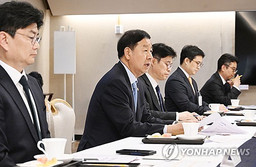 채권시장 카톡방에 부총리까지…"'최후의 보루' 정부 책무 다할 것"_노현우