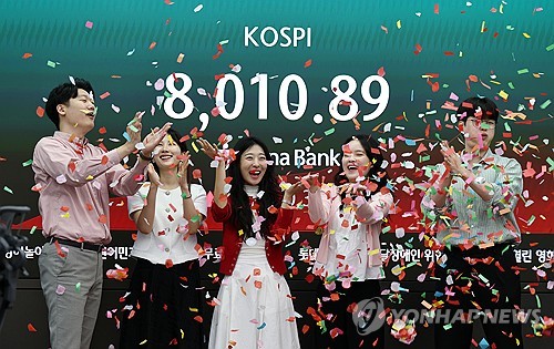 "6월까지 못 기다린다"…여권 들고 '삼전닉스' 담은 홍콩 VIP_최정우