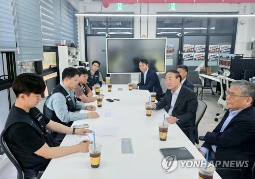 삼성전자 DS 부문 사장단, 평택사업장 찾아 노조 면담