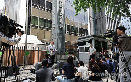 삼성전자 주주단체 "영업익 연동 성과급 주총 결의 사항…파업도 불법"_윤영숙