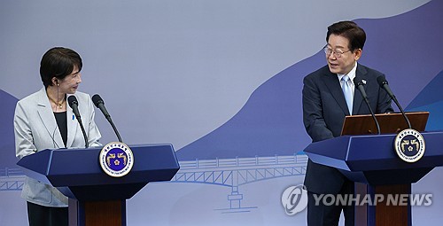 자주 소통하자는 다카이치, 李대통령에 "다음에는 온천으로 갈까요?"_정지서
