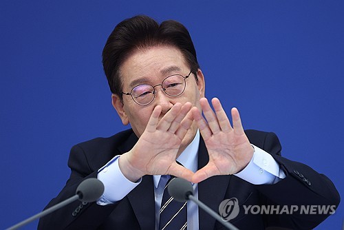 李대통령 "비거주 1주택 실거주 유예가 세입자 계약갱신 청구권 침해? 사실 아냐"_정지서