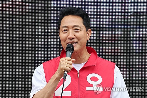 인왕시장 앞 유세 펼치는 오세훈 서울시장 후보