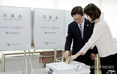 李대통령, 첫 날 사전투표…"동그라미표 반만 찍혀도 괜찮나"_정지서