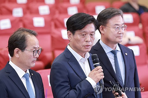 與, '개표 중단·재투표' 국힘 주장에 "일고의 가치도 없어"_황남경