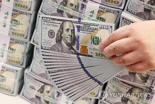 외화지준 부리 지금은 '윈윈'…남은 과제는 출구전략_윤시윤