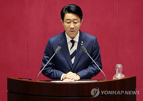 당선 인사하는 조정식 국회의장