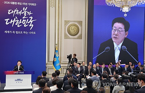 李대통령 "적정한 시기에 적정한 규모의 개각 있을 것"_온다예
