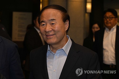 코리아 AI 에코시스템 리셉션 참석하는 전영현 대표이사