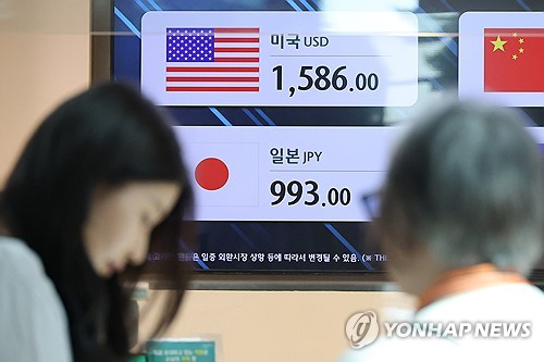 "1,300원대에 사놓길 잘했다"…고환율 속 웃는 수입업체도_김지연