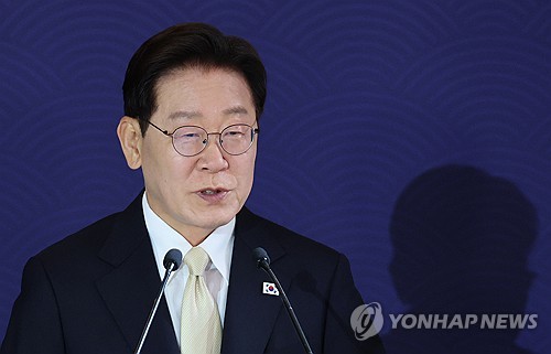 李대통령 "소송패소 노동자 부담은 법 탓…안타깝다"_정지서