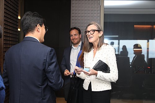 아크인베스트먼트 캐시 우드 CIO
