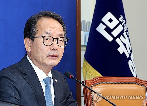 與, '정권 짧다' 정청래 논란 수습…"자의적 해석 안돼"_황남경