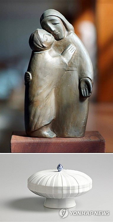 李대통령, 교황에 '하느님의 품' 선물…화해·용서 메시지 전해_정지서