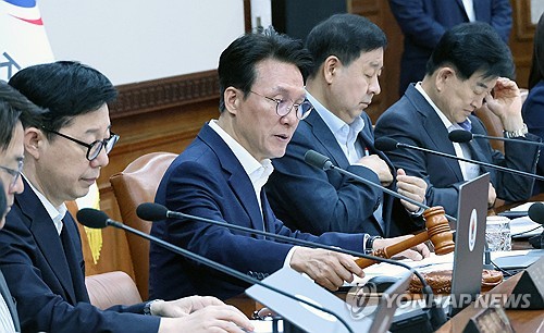 金총리, 잠실 시위대 민간 출입제한에 "일벌백계 대응"_정지서