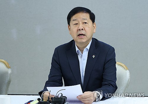 (서울=연합뉴스) 안정원 기자 = 구윤철 부총리 겸 재정경제부 장관이 18일 서울 종로구 정부서울청사에서 열린 확대거시경제금융회의에서 발언하고 있다. 2026.6.18 jeong@yna.co.kr